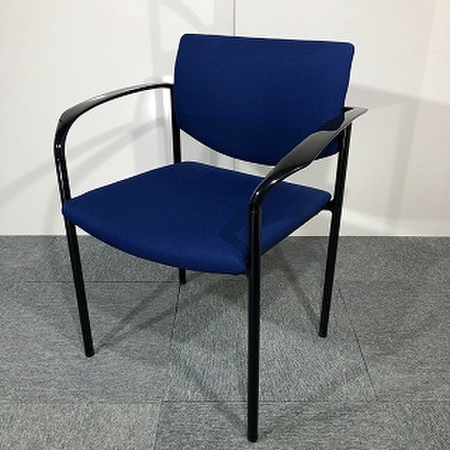 【レア物入荷！！】海外メーカー製お洒落なスタッキングチェア入荷！！【関西倉庫在庫】中古　家具
                        その他シリーズ
                                    中古
            