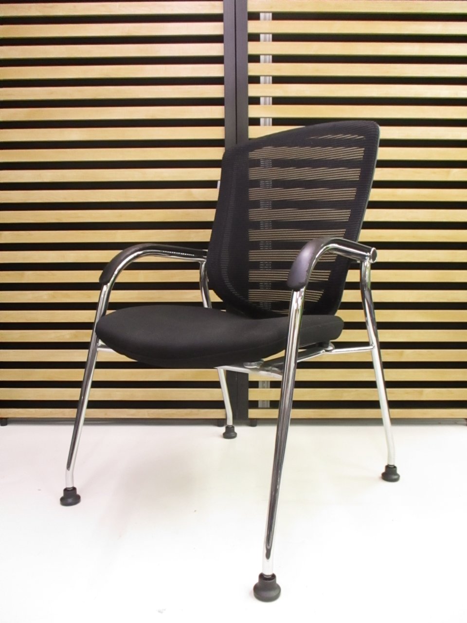 【KS】●【定価13万！】オカムラの1番人気チェアがミーティングタイプで入荷！【12】
                        コンテッサ 
                                    中古
            