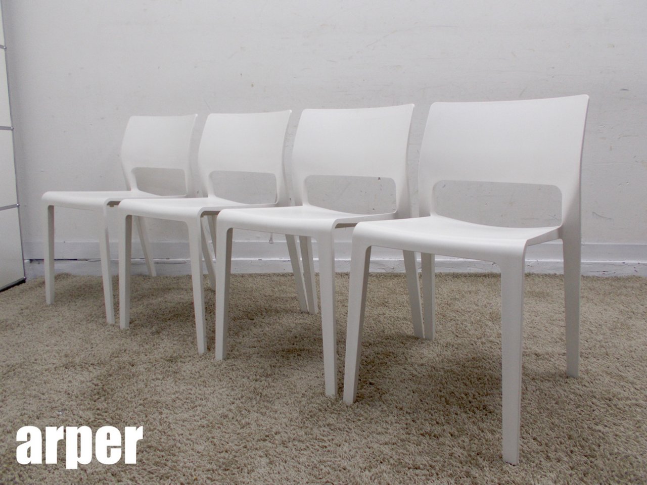 【店舗移転セール！！】arper/アルペール　Juno / ジュノ ダイニングチェア 4脚セット　ホワイト
                        その他シリーズ
                                    中古
            