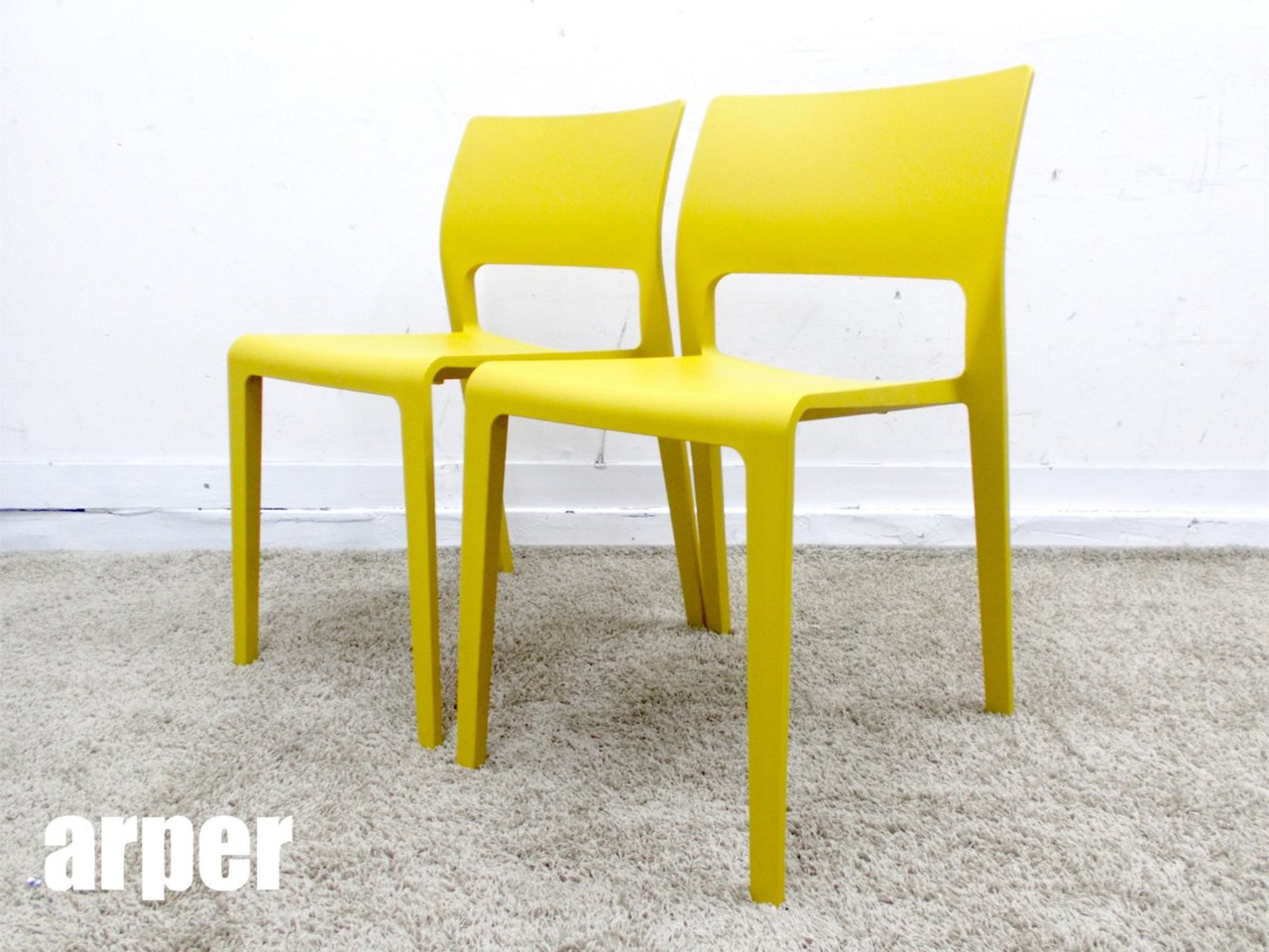 arper/アルペール　Juno / ジュノ ダイニングチェア 2脚セット　イエロー
                        その他シリーズ
                                    中古
            