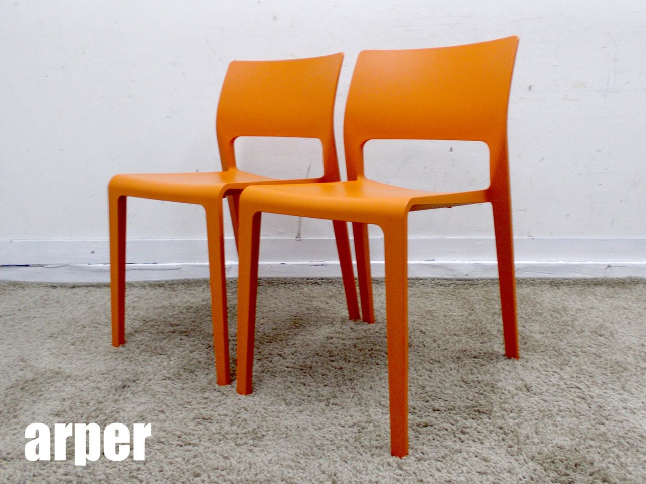 arper/アルペール　Juno / ジュノ ダイニングチェア 2脚セット　オレンジ
                        その他シリーズ
                                    中古
            