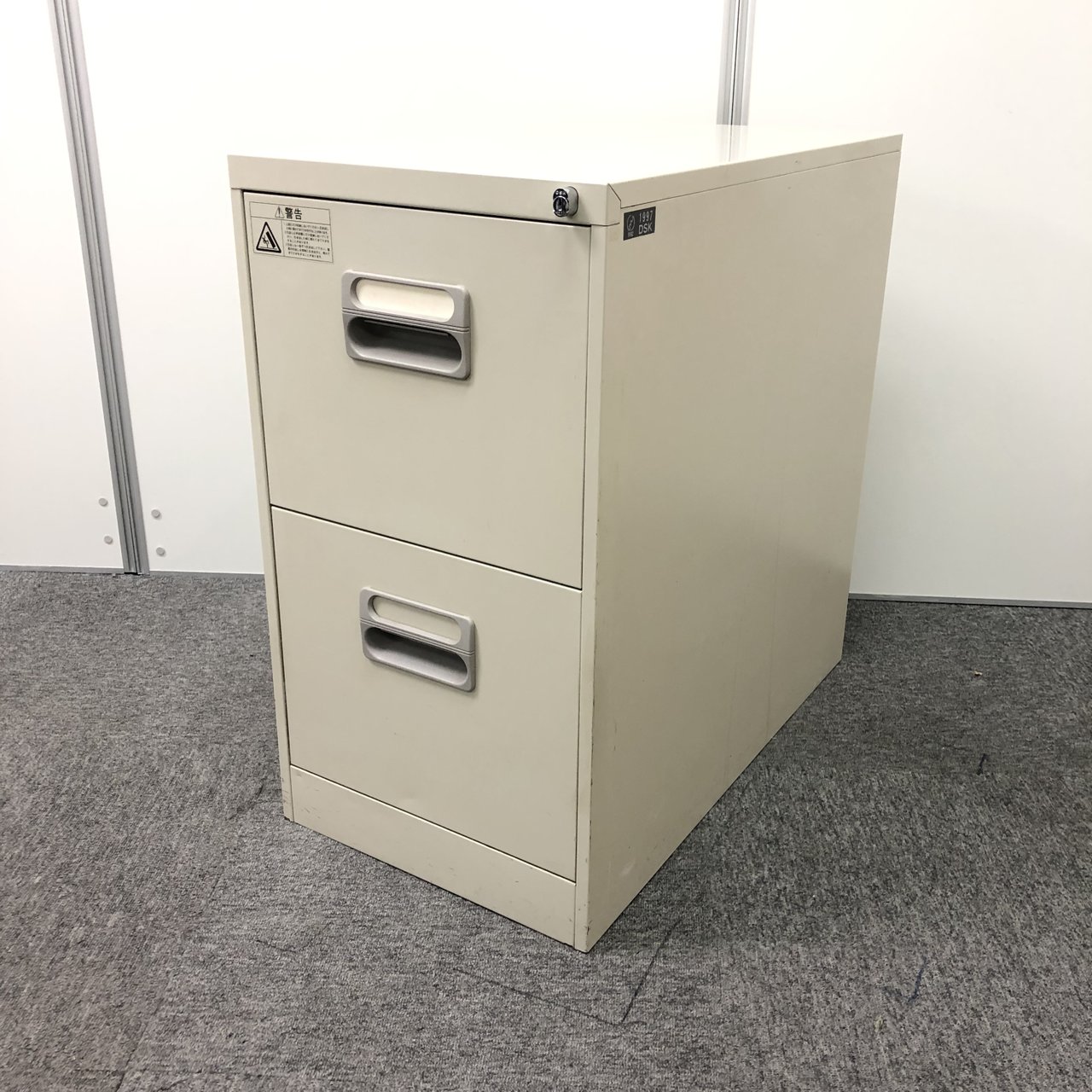 【H700】デスク横にいかがでしょうか。　ファイルキャビネット2段タイプ
                        その他シリーズ
                                    中古
            