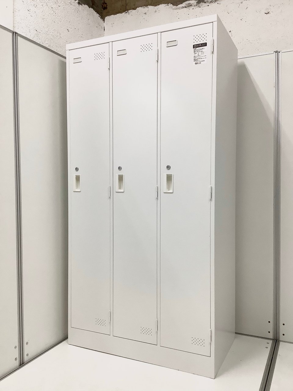 鍵2本付／限定1台／大人気／稀少性、大　◆コクヨ／KOKUYO◆LKロッカー〈ホワイトタイプ〉
                        LK
                                    中古
            