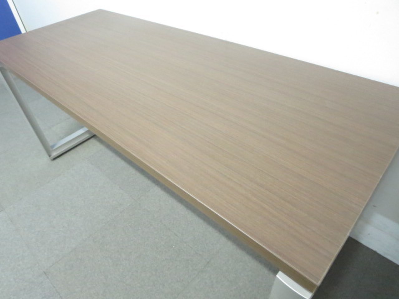 中古】インフューズ イトーキ/ITOKI 平机 285090 - 中古オフィス