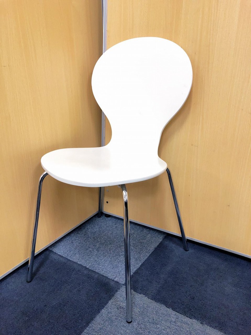 【簡易チェアが数量限定入荷！】リフレッシュルームにオススメ！
                        その他シリーズ
                                    中古
            