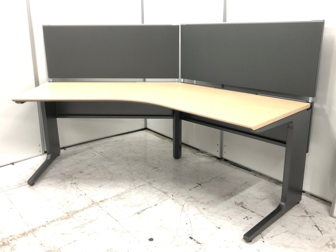 KOKUYO コクヨ   レヴィスト デスクシステム 独立テーブル 片面タイプ パネル脚タイプ 幅2800MM 本体色 S85 チャコールメタリック  天
