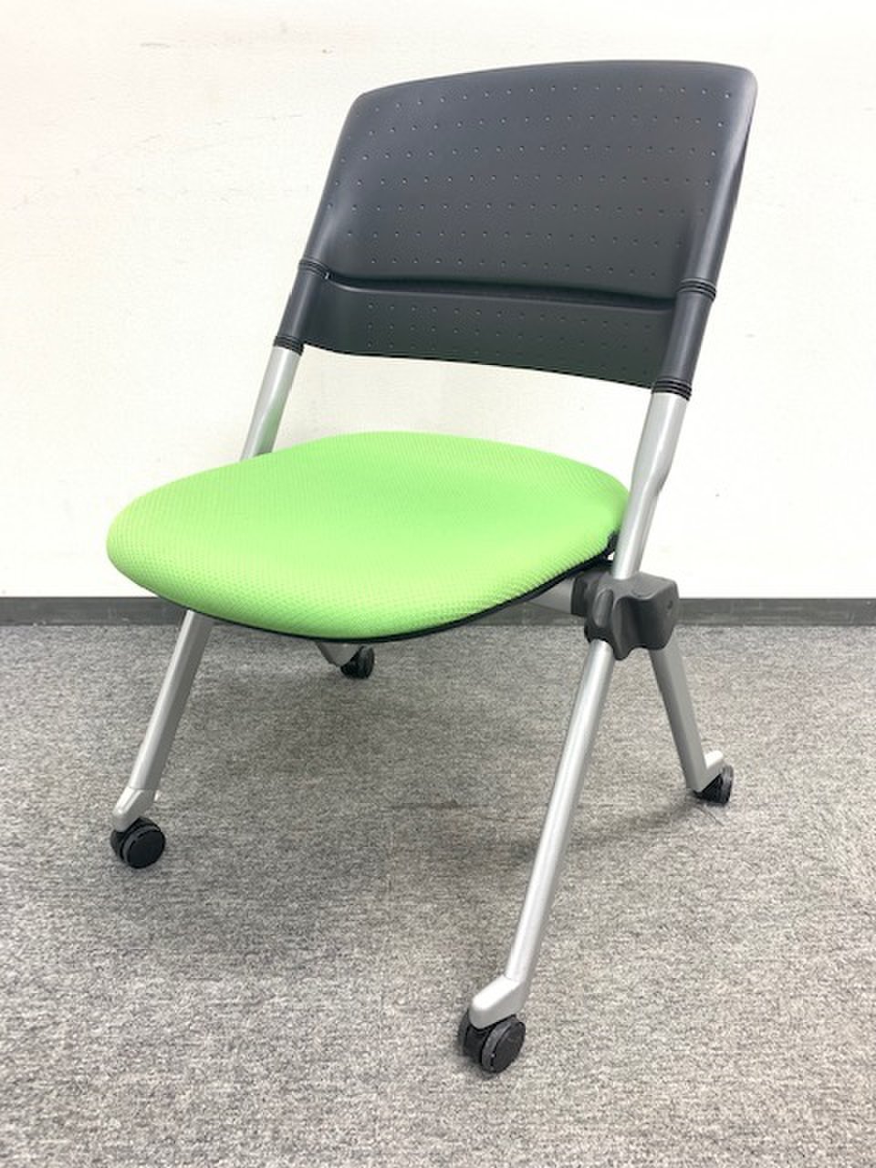 【在庫入替の為お安く！】｜スタッキングチェア｜ミーティングや休憩室用におすすめです！【中古チェア】【OAチェア】
                        リータ 
                                    中古
            