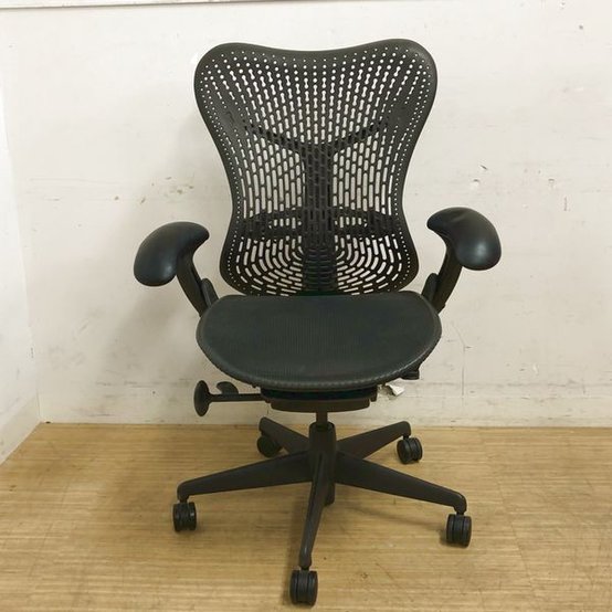 中古】ミラアーム Herman Miller/ハーマンミラー 肘付ハイバックチェア 286425 - 中古オフィス家具ならオフィスバスターズ