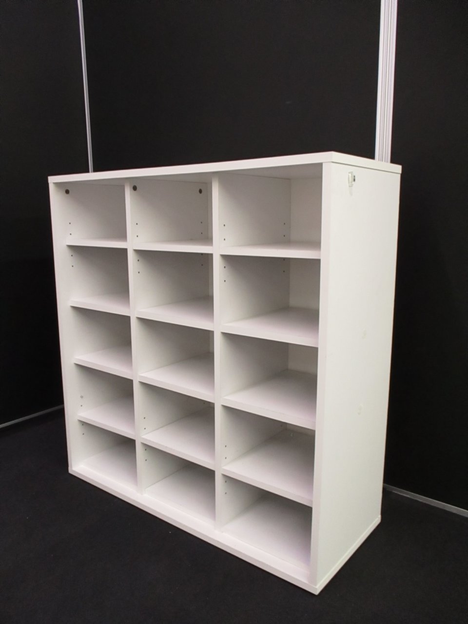 【KS】【価格やすいシューズボックスをお探しの方に！】状態を気にされない方にお勧め商品です！
                        その他シリーズ
                                    中古
            