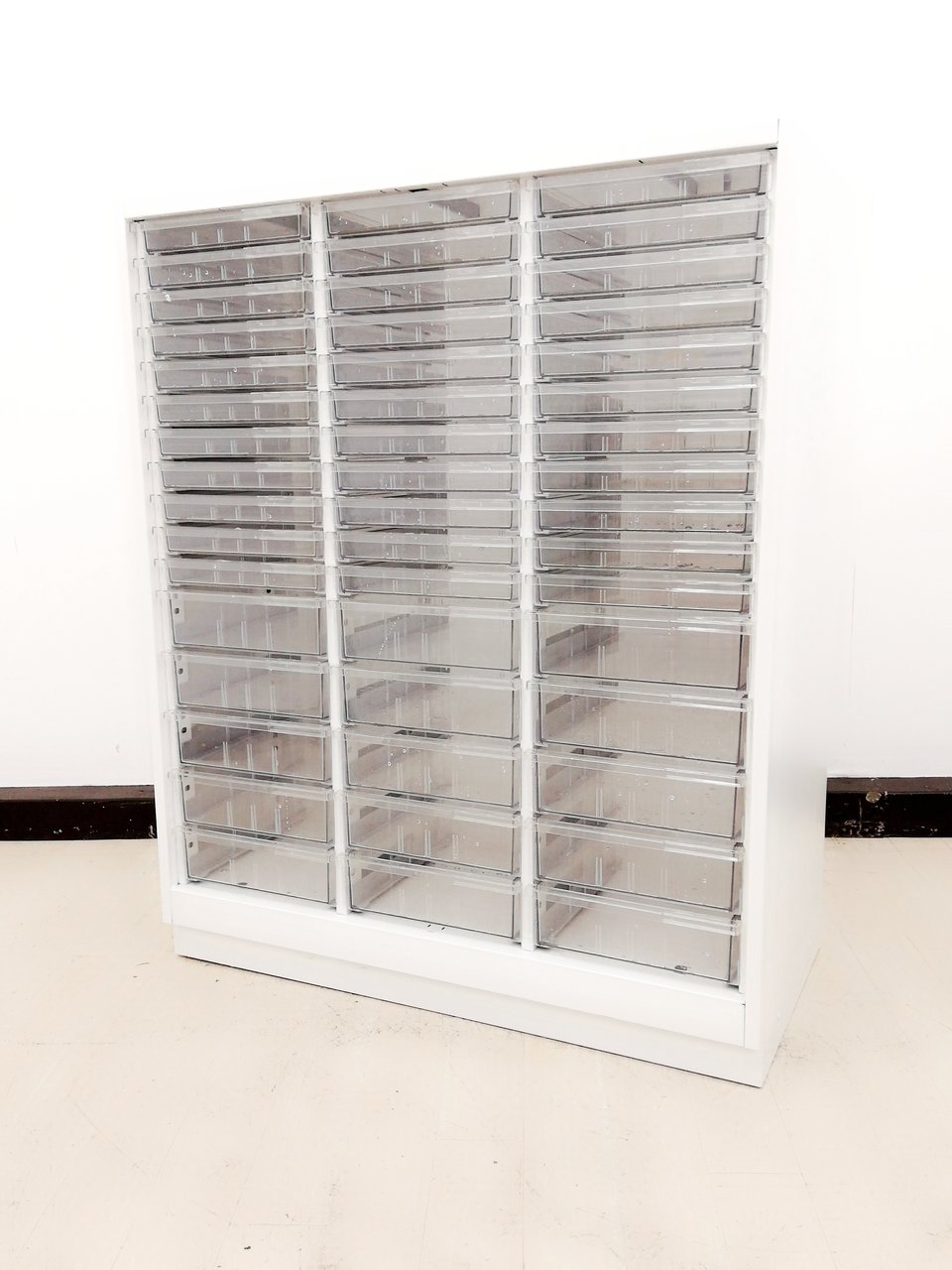 【書類の整理に便利！】イトーキ製！ホワイトカラーでオフィスを明るく！
                        その他シリーズ
                                    中古
            