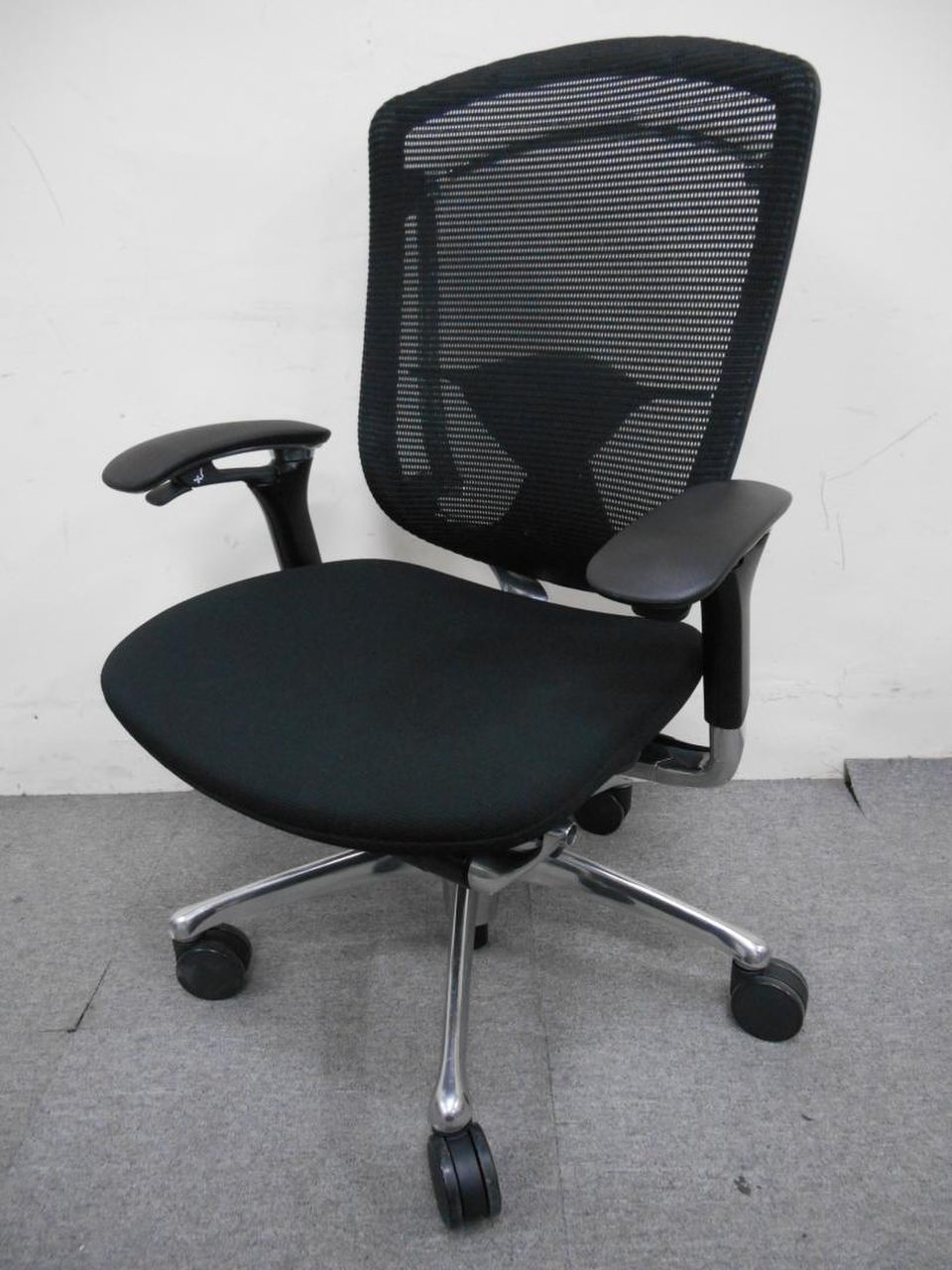 【特報】最高峰チェア入荷！【Ａ】
                        コンテッサ 
                                    中古
            