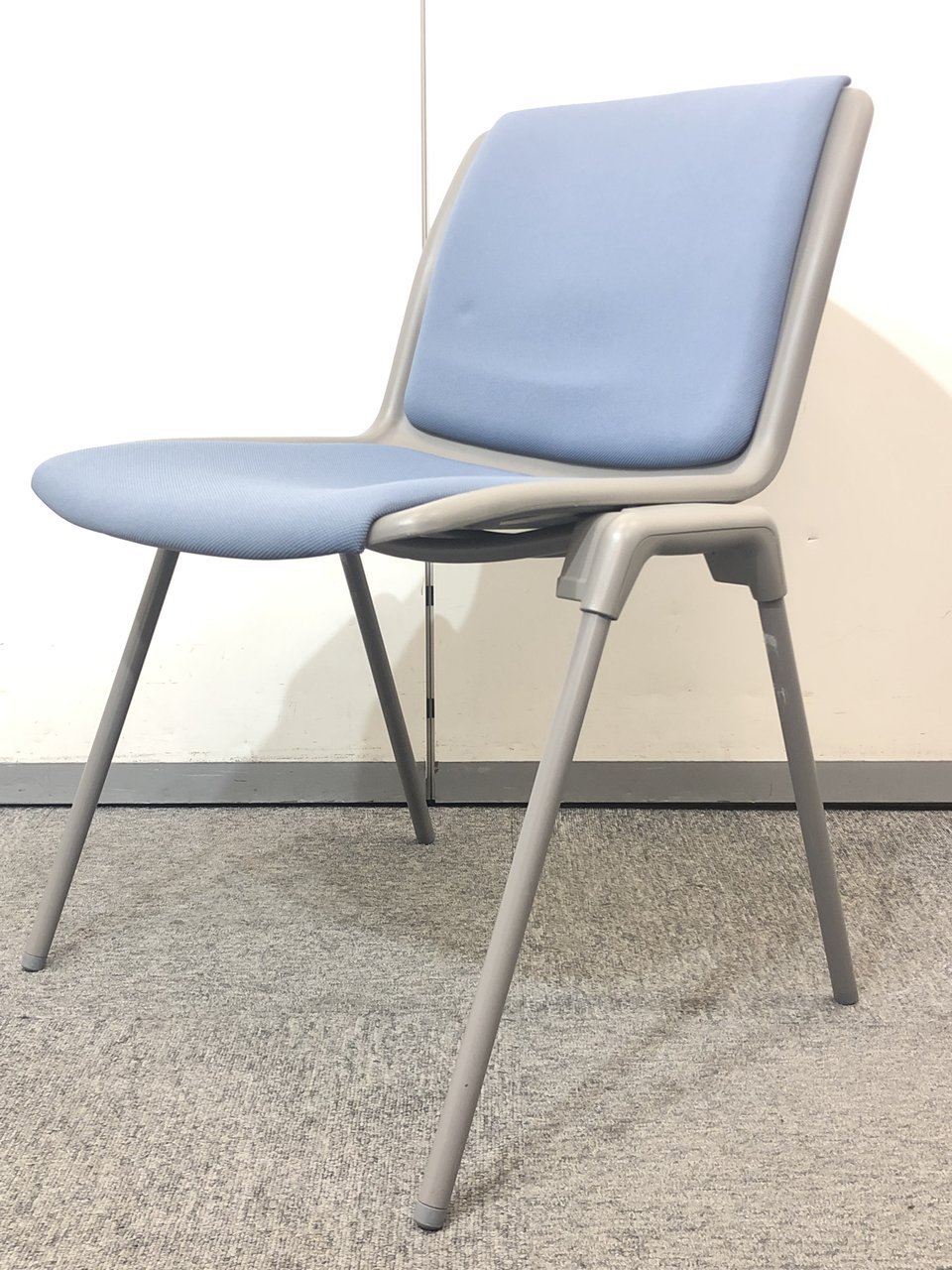 【大量入荷☆】イトーキ製｜スタッキングチェア　ブルー　24脚ございます！
                        その他シリーズ
                                    中古
            