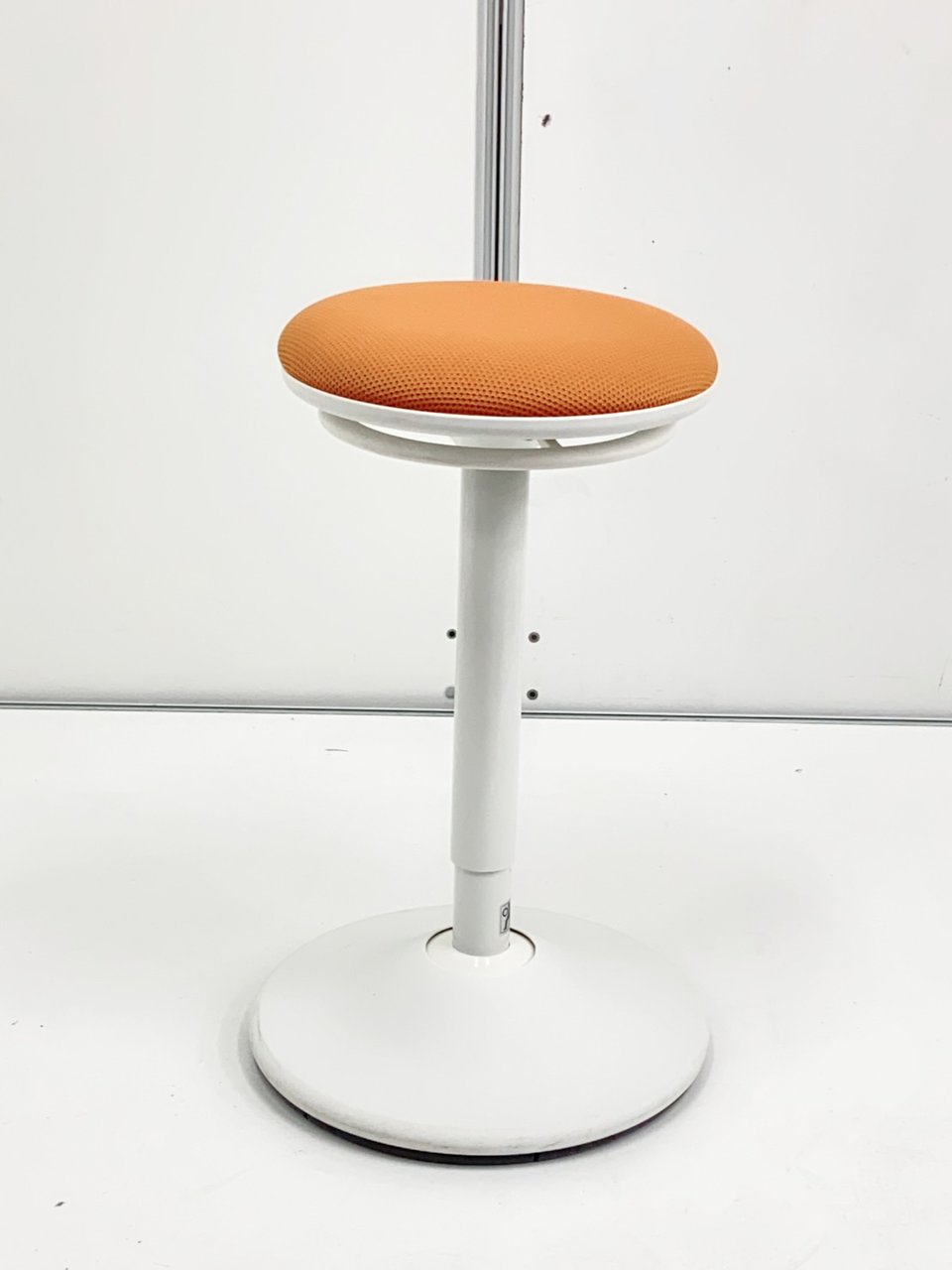 【中古】珍しいピルエット（Pirouetto）シリーズ【オカムラ】疲れにくい姿勢を求めたチェア！
                        Pirouettoシリーズ 
                                    中古
            