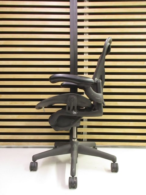 中古 アーロンチェア Herman Miller ハーマンミラー 肘付ハイバックチェア 2854 松戸 柏店 中古オフィス家具ならオフィスバスターズ