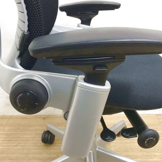 中古】リープV2 46216189 Steelcase/スチールケース 肘付ハイバック