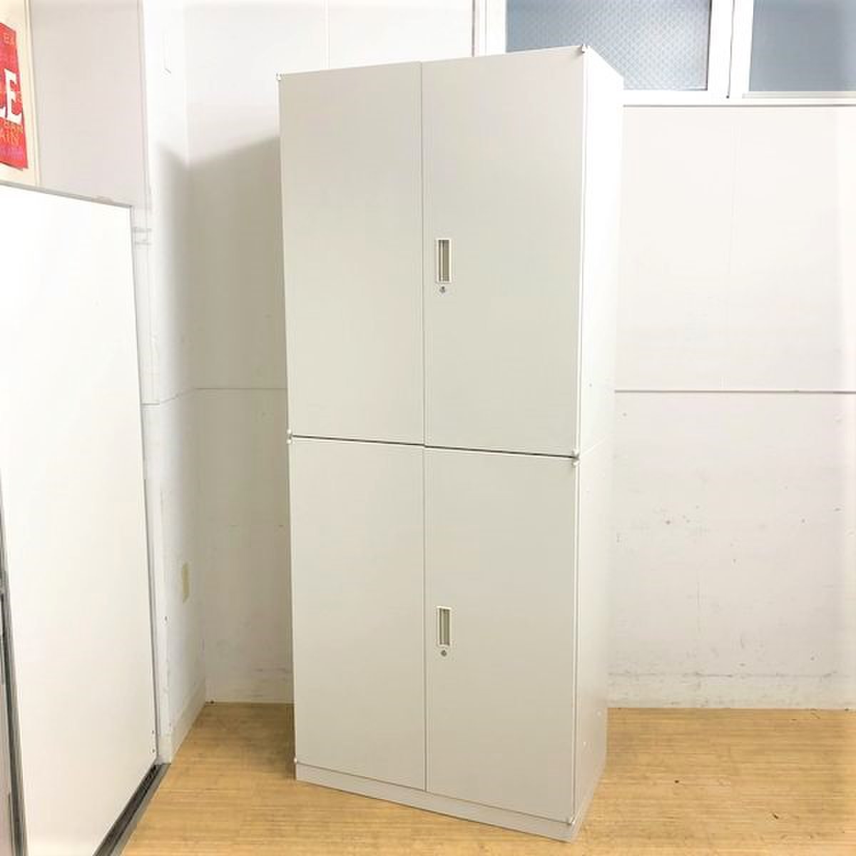 ホワイトスチールキャビネットが安い！｜鍵各1本付き　ICキャビネット
                        IC 
                                    中古
            