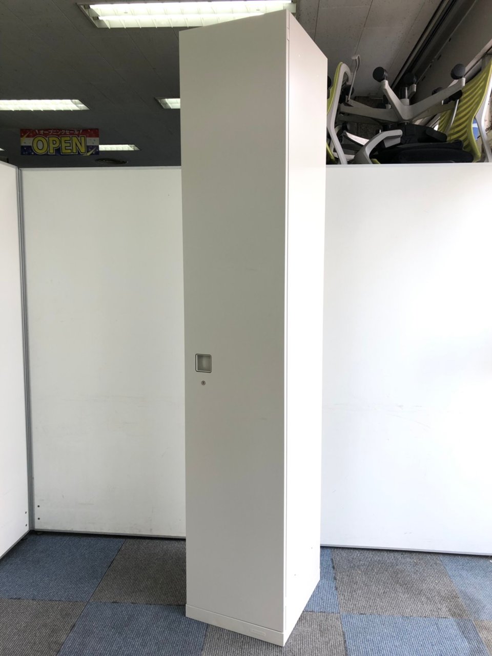 【省スペースにおすすめ】珍しい片開書庫の入荷！
                        レクトライン 
                                    中古
            