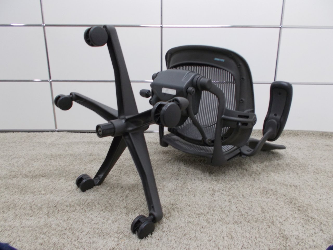 中古】アーロンチェア Herman Miller/ハーマンミラー 肘付
