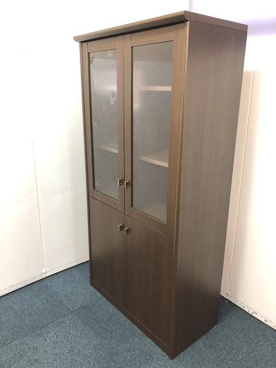 注目商品！！【ガラス扉の両開き書庫の入荷です！！】
                        MG 
                                    中古
            