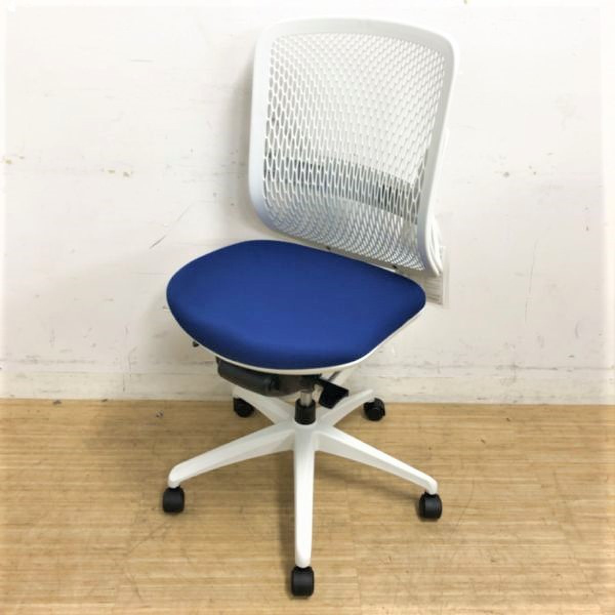 【新品】快適な座り心地！！　イナバ　イエラチェア　ハイバックタイプ　★大量注文承ります！★オプション別途承ります！
                        イエラ 
                                    新品
            