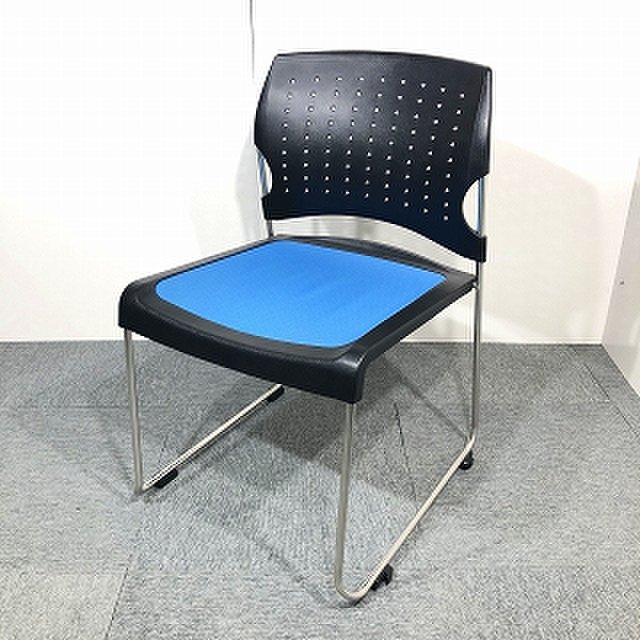 【ロット入荷】ブルーカラー　メッシュ　コクヨ製　積み重ね可能！　【関西倉庫在庫】
                        プレド 
                                    中古
            