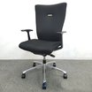 【8脚入荷】背中を包み込むように支えてくれるお勧めチェア入荷!中古 高級チェア テレワーク 在宅ワーク