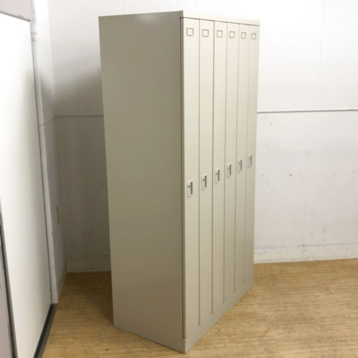 中古】 6人用更衣ロッカー 291999 - 中古オフィス家具なら