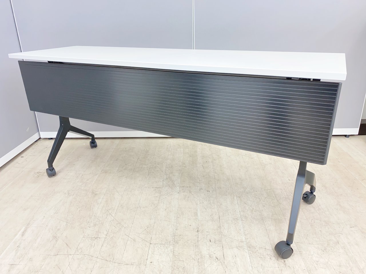 【残り１台！】会議室やリフレッシュルームにどうぞ！◆内田洋行製
                        その他シリーズ
                                    中古
            