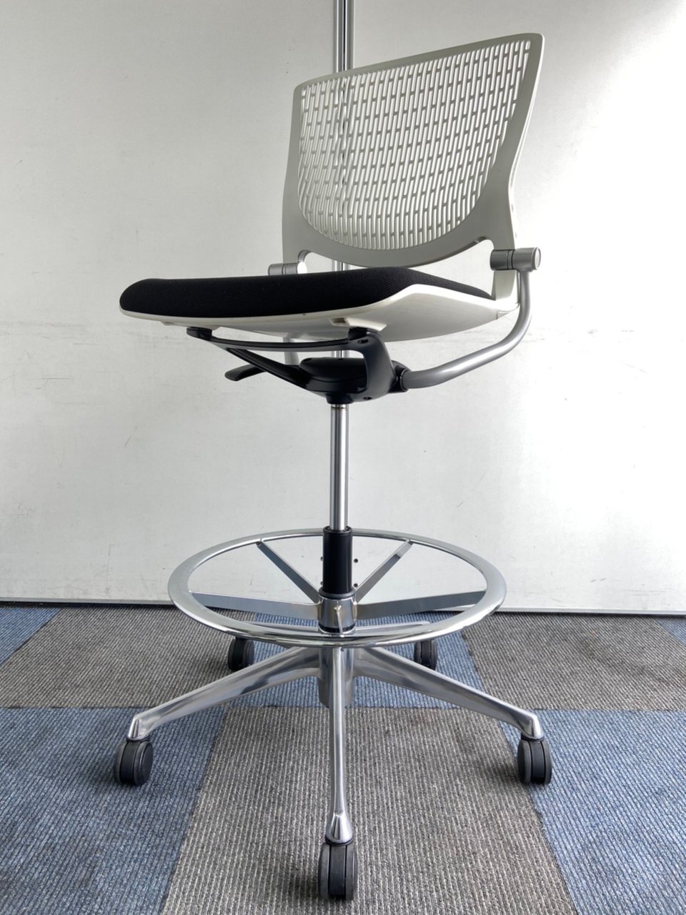 【ハイカウンターにぴったり】カウンターチェアの入荷！
                        グラータ 
                                    中古
            