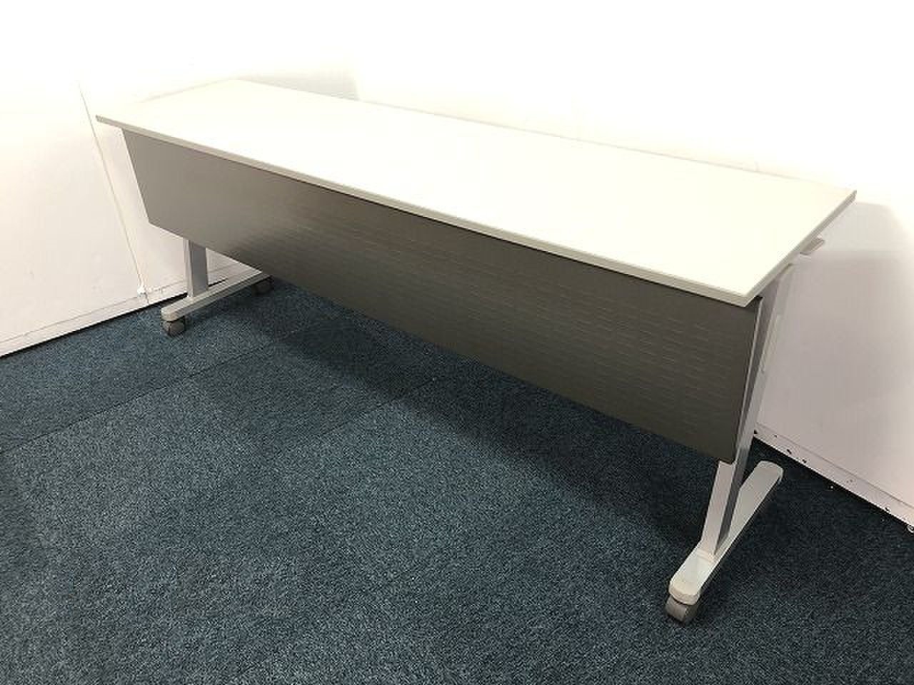 【定価約7万円！！横幅１８００ｍｍのスタックテーブルの入荷です！！】■おつとめ品
                        その他シリーズ
                                    中古
            