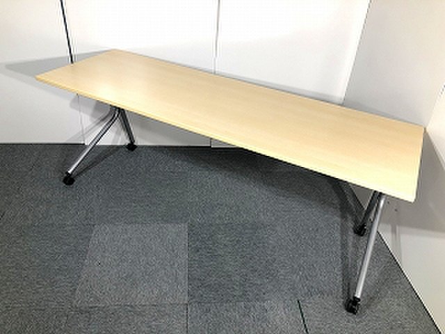 W1800サイズ！！　折りたためて便利なサイドスタックテーブル！　オカムラ製　ナチュラル　【関西倉庫在庫品】
                        その他シリーズ
                                    中古
            