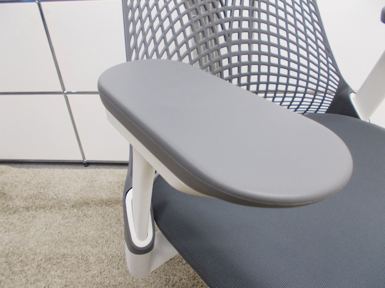 中古】セイルチェア Herman Miller/ハーマンミラー 肘付 中古】セイルチェア Herman Miller/ハーマンミラー 肘付