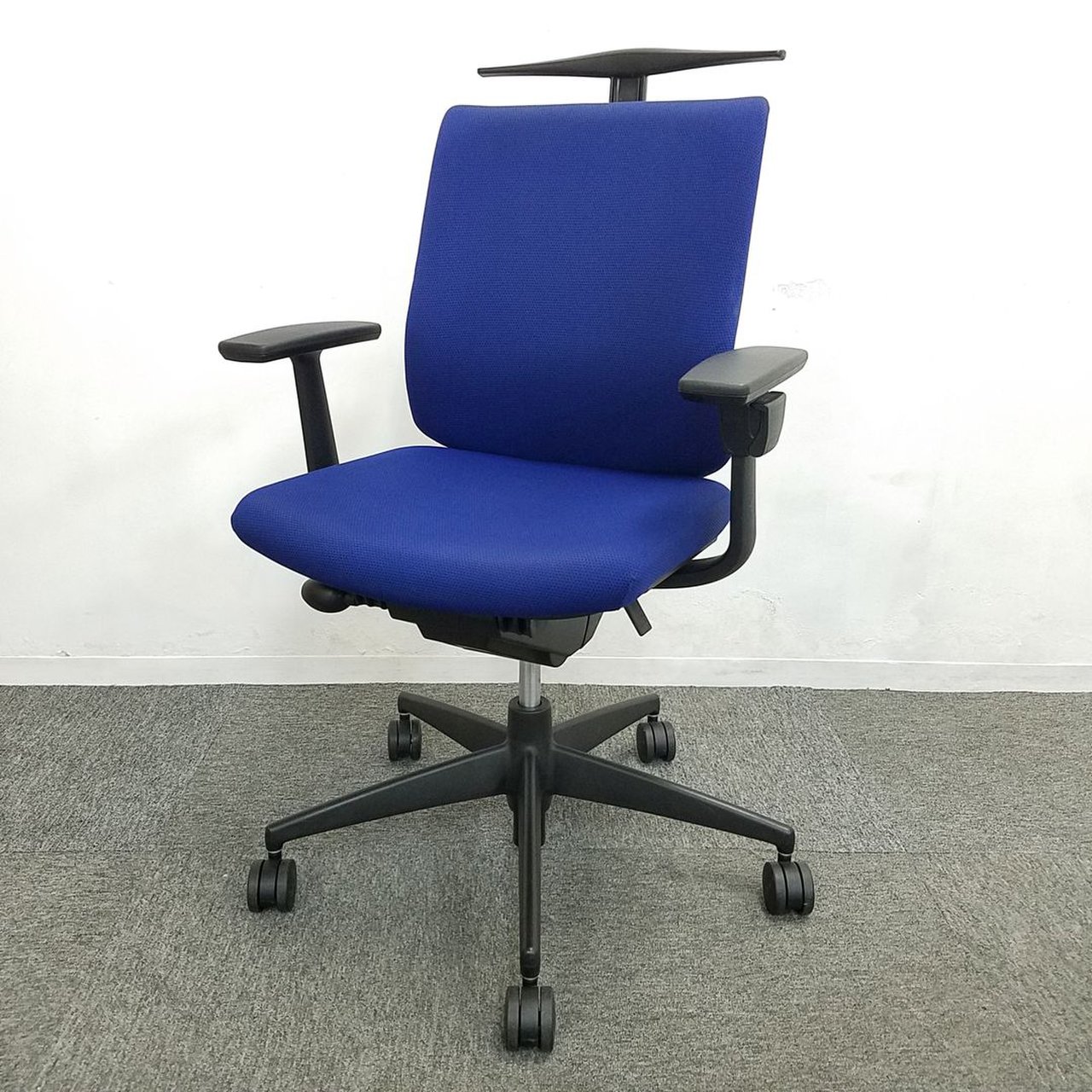 【6脚入荷】2つのメカで身体の動きをジャストフィットするデュアルモーションメカニズムチェア入荷！中古　高級チェア　オフィスチェア　テレワーク　在宅ワーク　ランバーサポート
                        ウィザード 
                                    中古
            