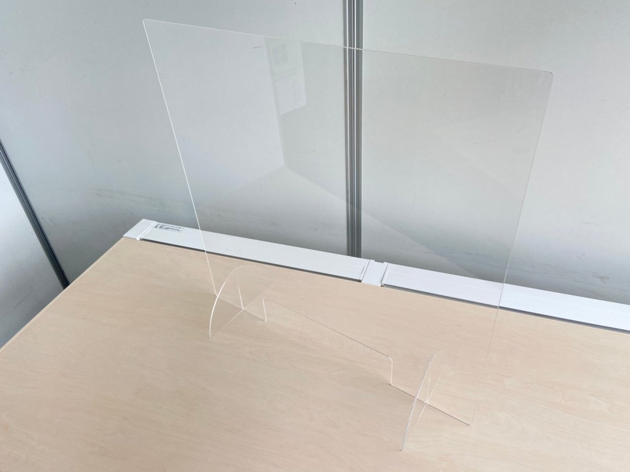 【KS】【コロナ対策！】
置くだけの簡単防止パネル！
■新品
                        その他
                                    新品
            