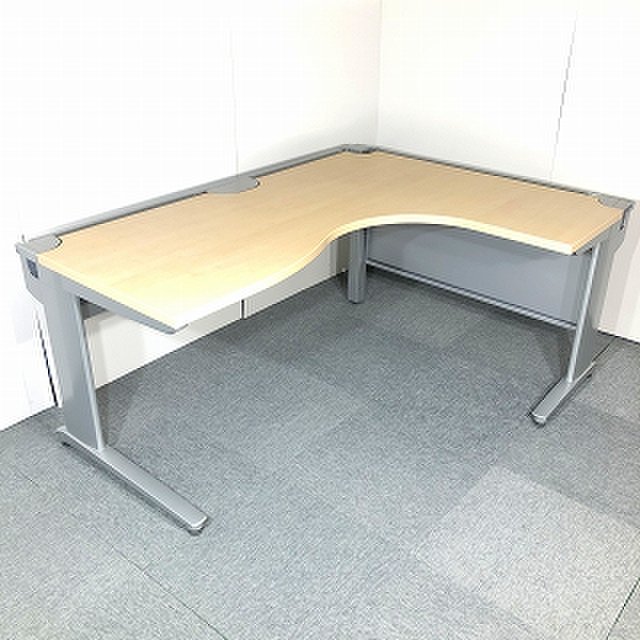 【L字デスク】広々使えて便利！上長席などにおすすめです。
                        その他シリーズ
                                    中古
            