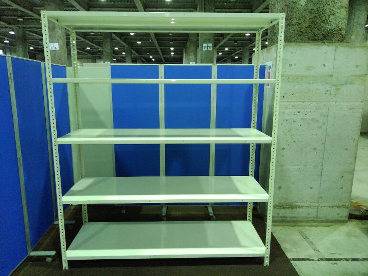 W1800のオカムラ・中古ラックが7台入荷しました！①　天地5段　耐荷重：段/100kg　ボルトレスなので組立も簡単！　　
 ※マテハン本舗の中古商品は、千葉県柏市に在庫がございます。
                        不明
                                    中古
            