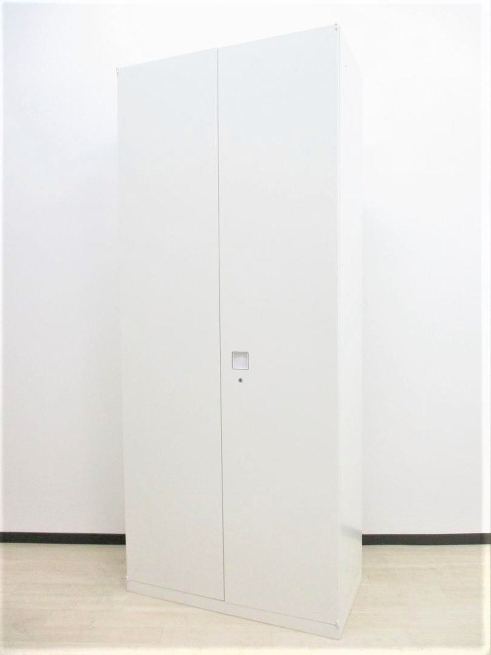 大人気シリーズ☆　オカムラ製｜レクトライン　ホワイト　※限定１台！！　本棚　書棚　整理　書類　拠点開設　起業　
                        レクトライン 
                                    中古
            