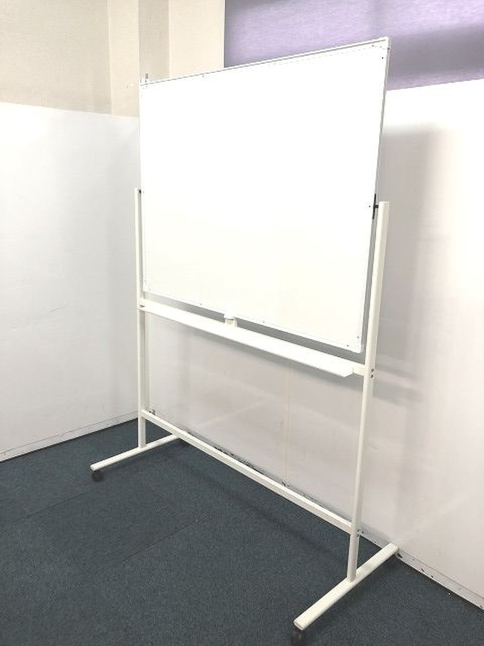 【両面自立式ホワイトボードの入荷です！！】
                        その他シリーズ
                                    中古
            