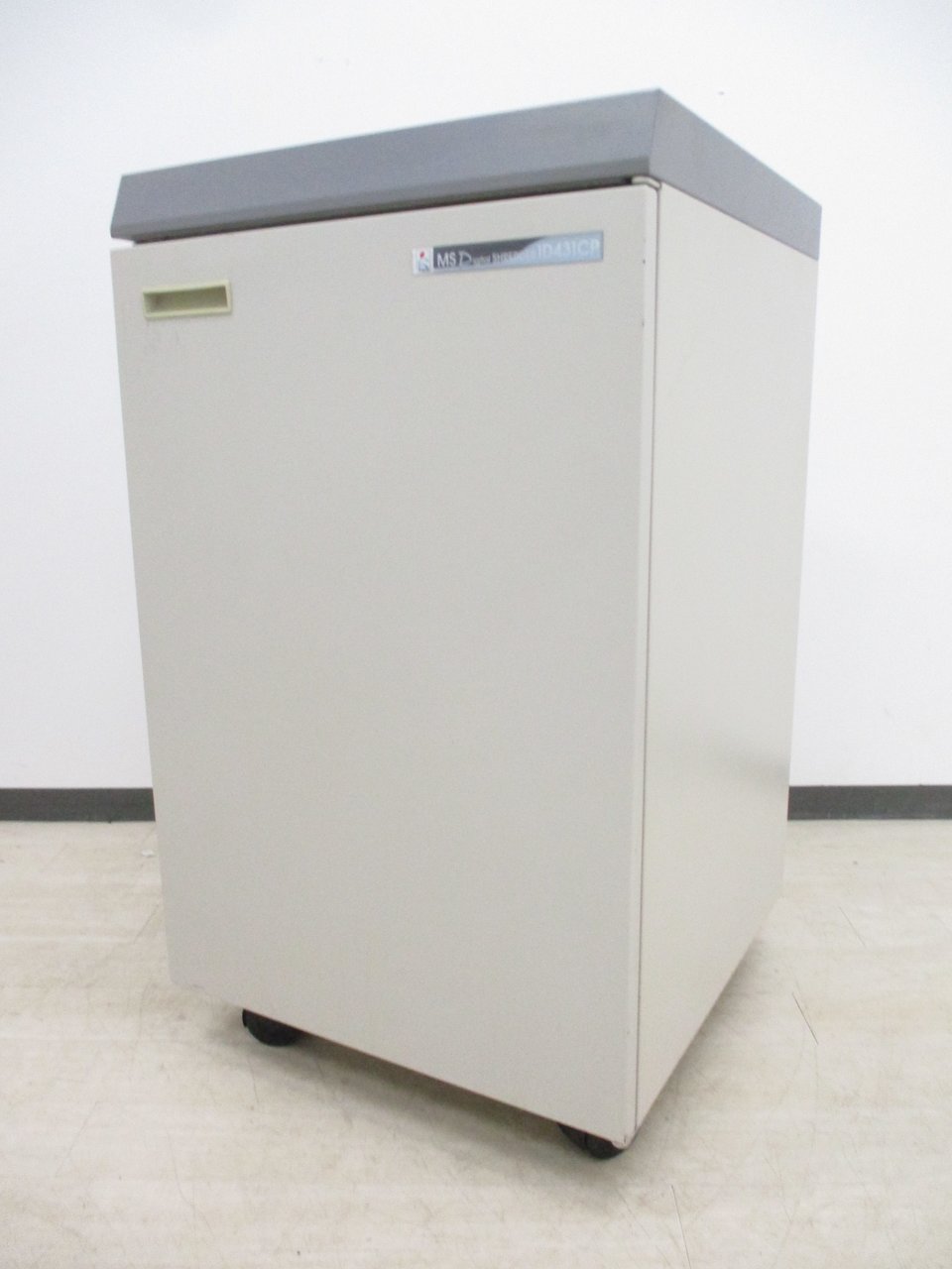 最大裁断数45枚のハイパワー！スパイラルカットで機密性も抜群！
                        ID431CP
                                    中古
            