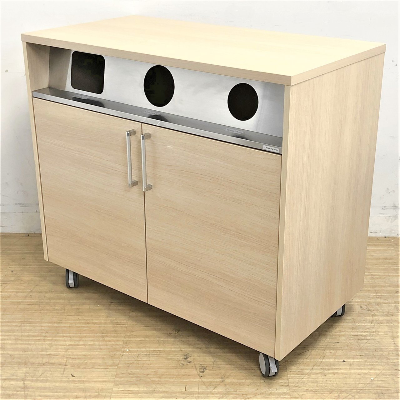 【レア商品】オフィスの必需品/オカムラ製/アルトカフェ/ナチュラル色
                        Alt Cafe 
                                    中古
            