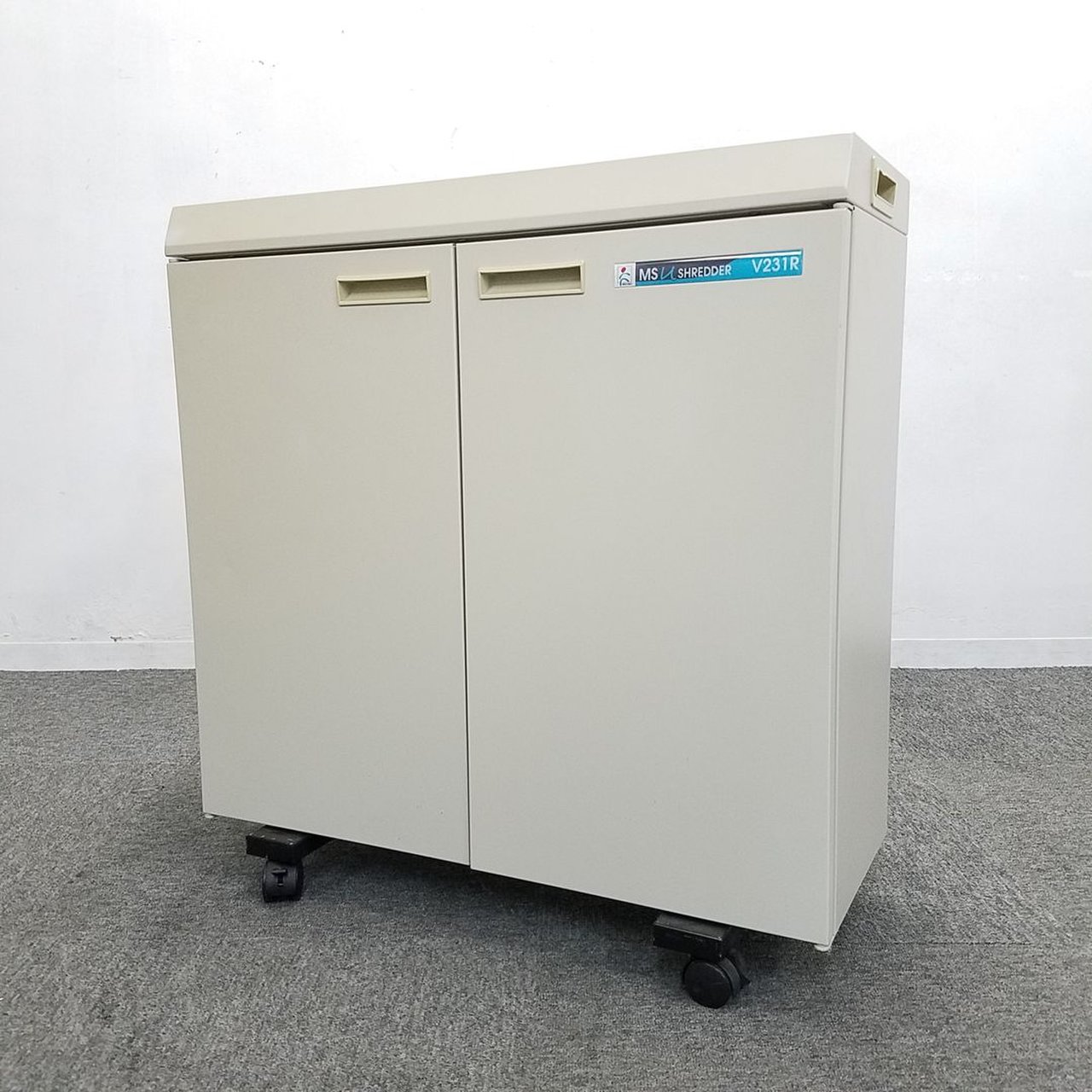 【1台限定】明光商会のコンパクトシュレッダー入荷！中古 オフィス　OA　シュレッダー　テレワーク　在宅ワーク　セキュリティ
                        Vシリーズ
                                    中古
            