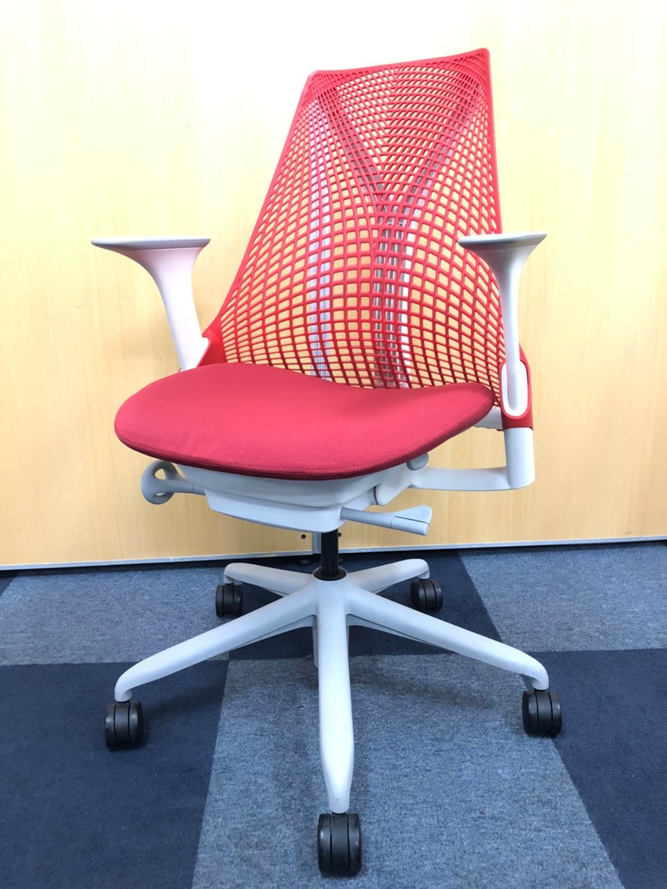 【中古】セイルチェアHerman Miller/ハーマンミラー 肘付ハイバックチェア 295797｜神田・大手町店｜中古オフィス家具なら