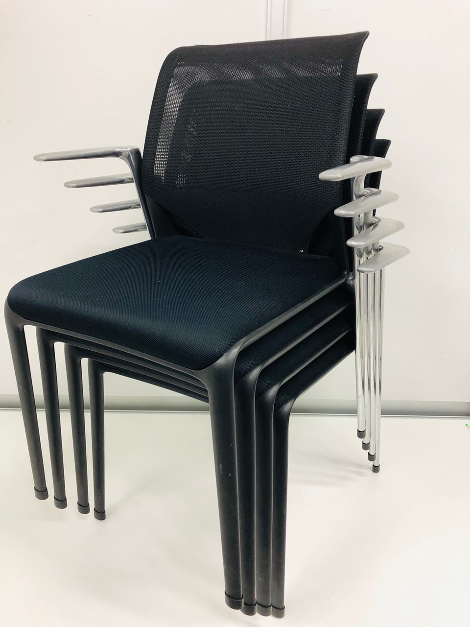 お得なセット品！イタリアよりメダ入荷！【Ｎ】
                        メダスリム 
                                    中古
            