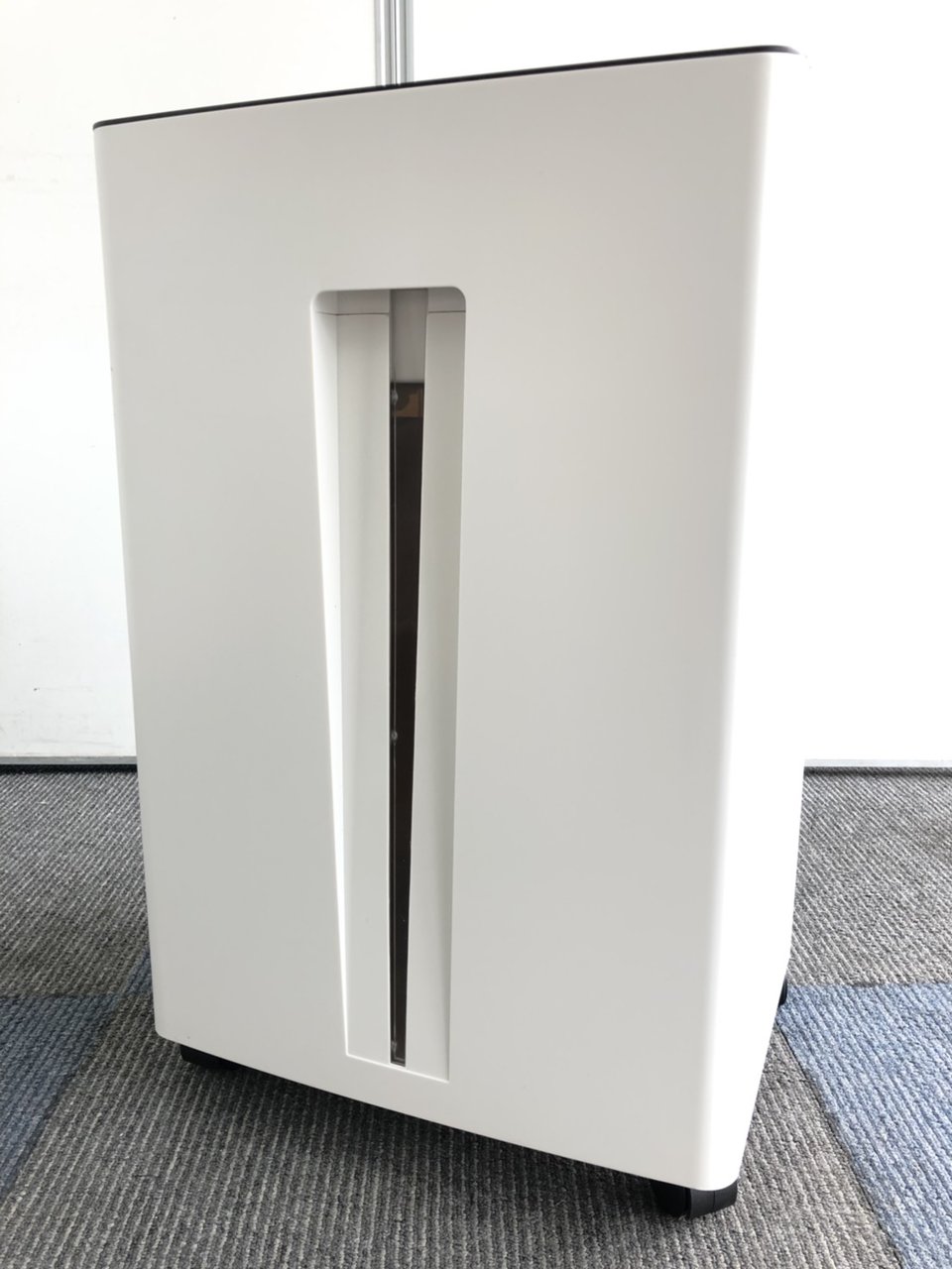 【コンパクトなシュレッダー】場所を選ばず使いやすい！
                        NPS750
                                    新古品
            