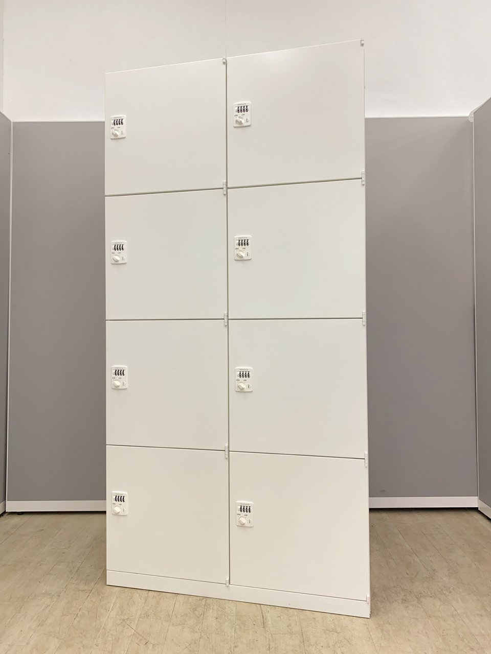 【美品】【必要な分だけ揃えます！！！】フリーアドレス化に最適！8人用パーソナルロッカー入荷致しました！
                        レクトライン 
                                    中古
            