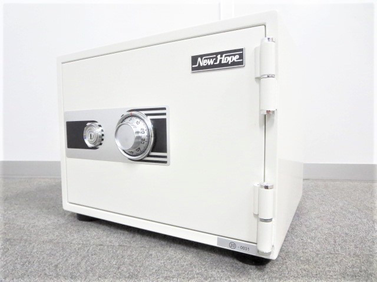 【安心のダブルロック！】■耐火金庫（ダイヤル錠＋シリンダー錠）　PHDI-30D【店頭展示品】【新品お取り寄せ可】_20240119非公開(2)
                        耐火金庫
                                    新古品
            