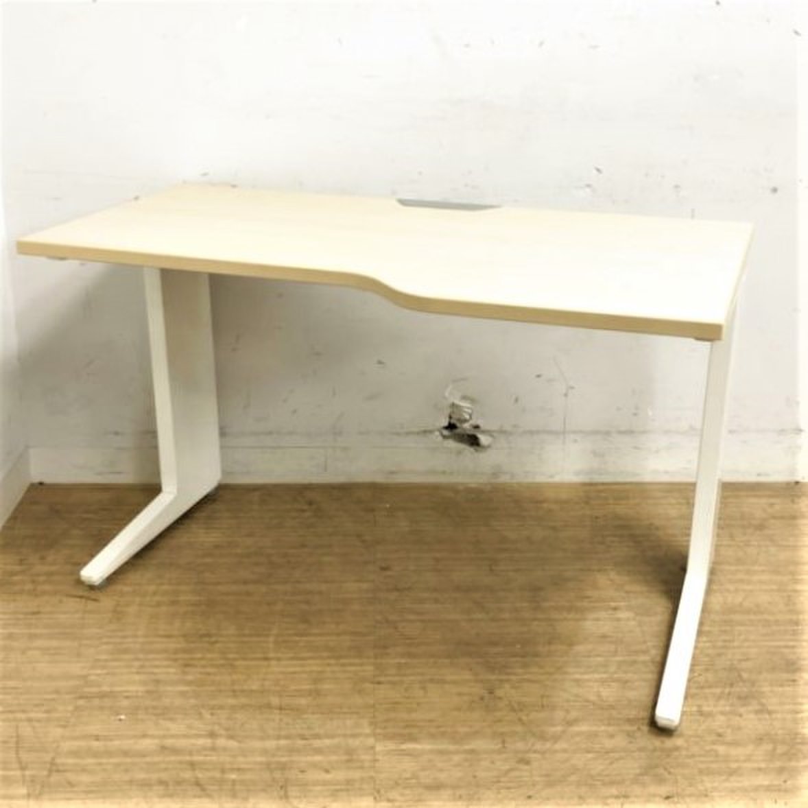 【1台限定入荷】【右利き用】右側がわずかにラウンド　小さな違いが大きな変化をデスクワークに及ぼす
                        プロユニット 
                                    中古
            