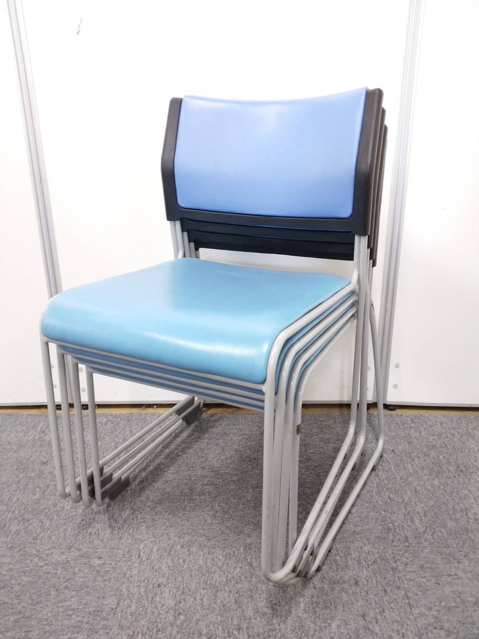 【2セット入荷！】4脚セットでお買い得！
                        その他シリーズ
                                    中古
            