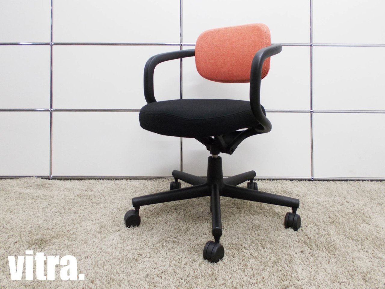 Vitra Allstar デスクチェア　美品 さき様専用品] Vitra Allstar デスクチェア - メルカリ