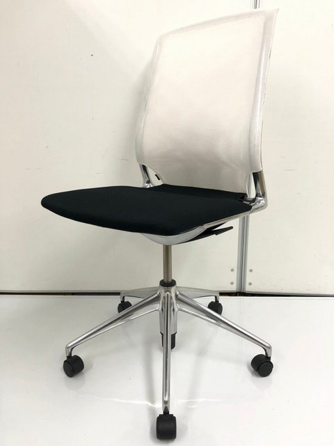 【中古】メダチェア vitra/ヴィトラ 肘無ミドルバックチェア 298288